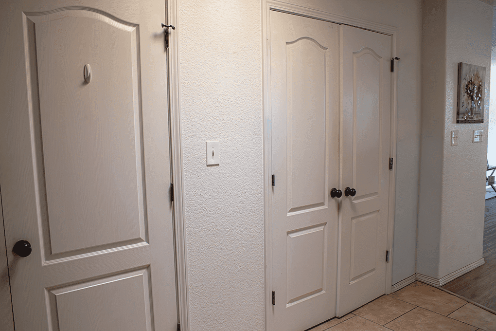 2100 Clover Lane's closest doors